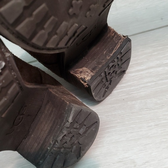 Ugg Australia Women's Wright Belted  Leather Sheepskin heels boots shoes sz 11 - Picture 15 of 15